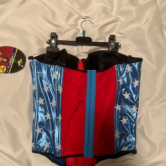 Deluxe Wonderman Corset Costume - Picture 5 of 5